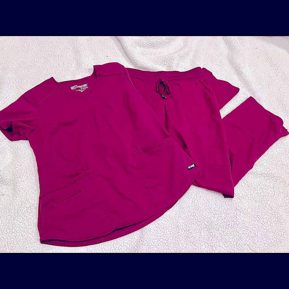 Nursing Scrubs *** Size Medium